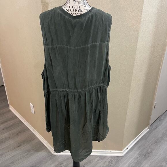 Torrid‎ tank top sz 3 3x - Picture 3 of 7